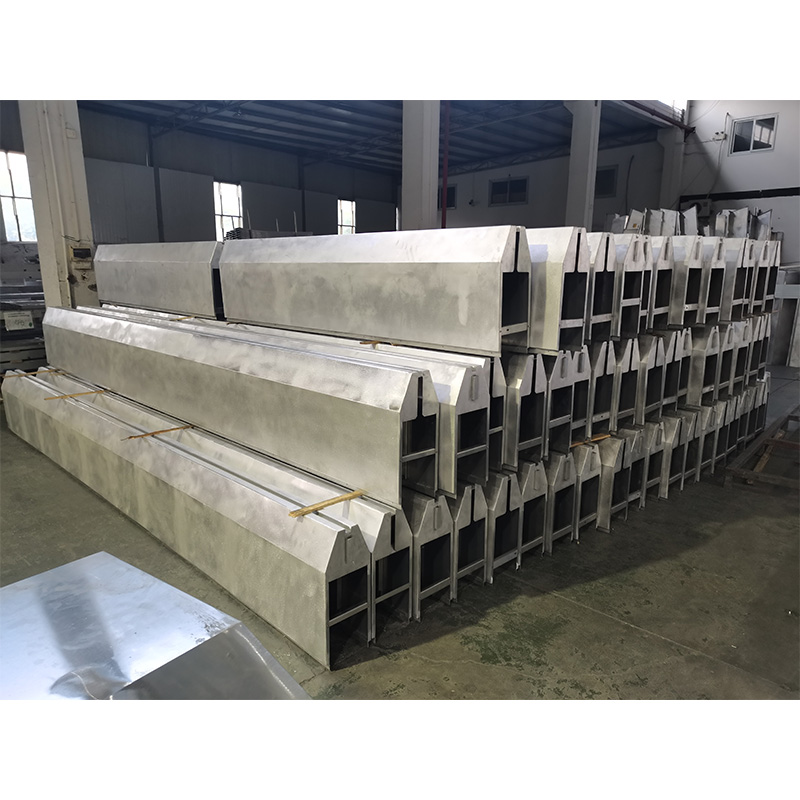 Special shaped aluminum square tube