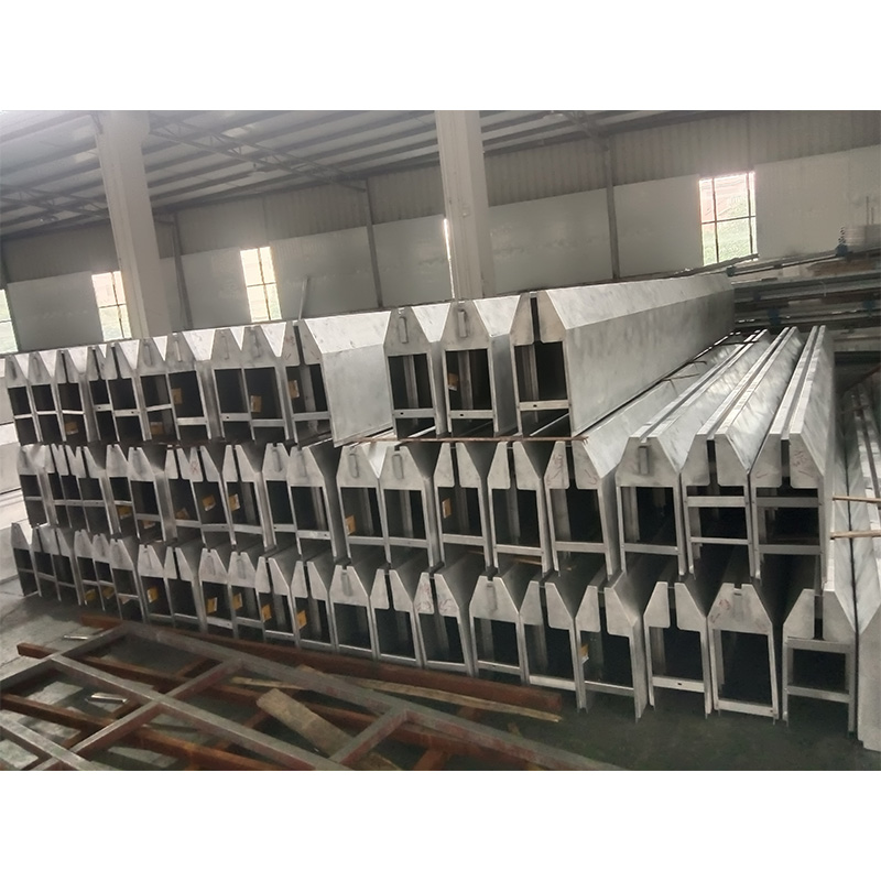 Special shaped aluminum square tube